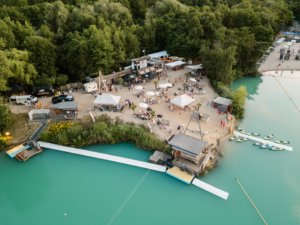 Sommer, Sonne, Wakeboard-Action: Unser evoila Sommerfest 2025 